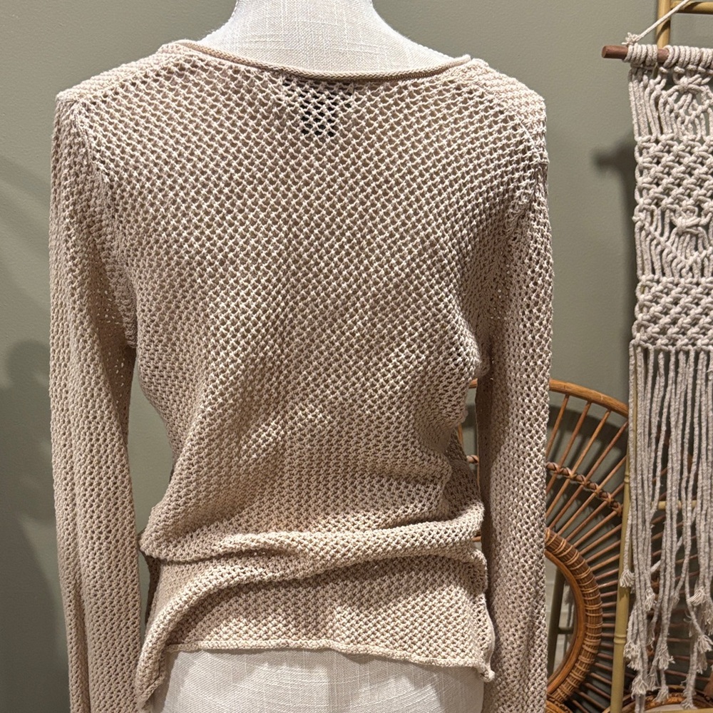 Eddie Bauer Women's Beige V-Neck Sweater - Picture 3 of 7